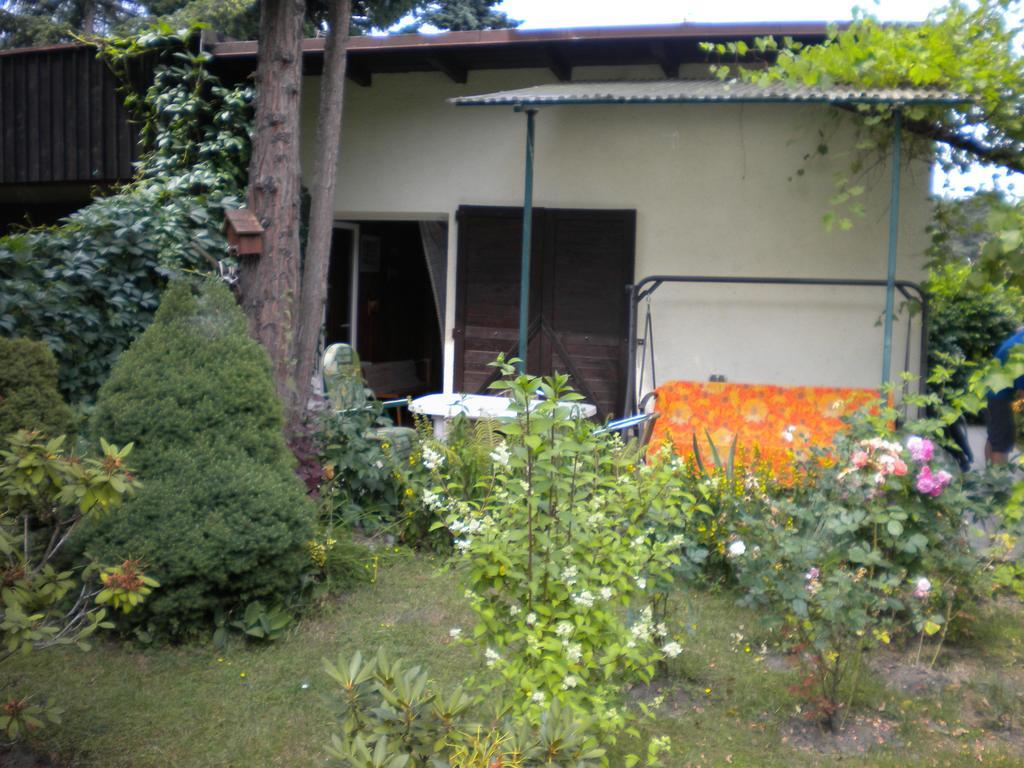 Uroczy Domek Z Ogrodem I Tarasem Myślenice Zimmer foto